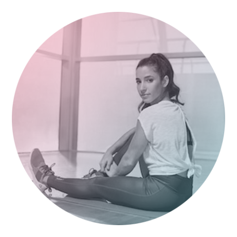 NOVL - Headshot photo of Aly Raisman